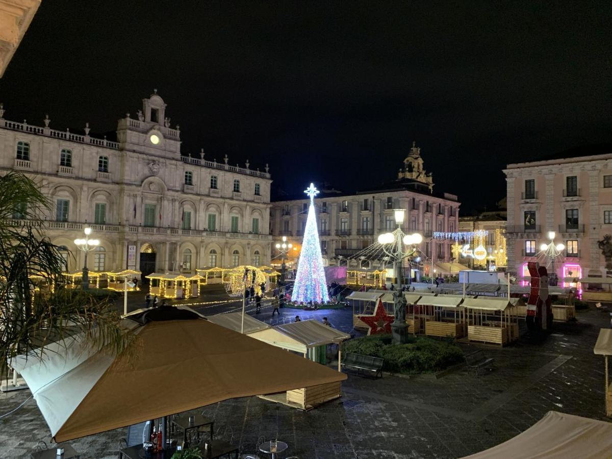 La Di Piazza Dell'universita *